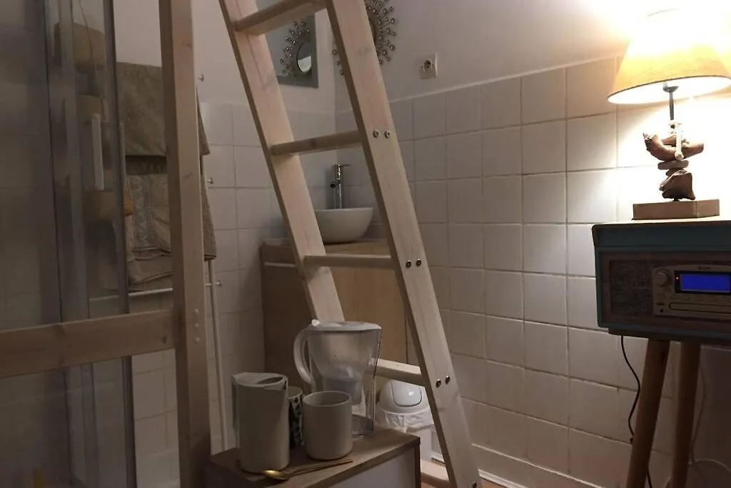 Le Studio De Martine: Parisian Charm Near Moulin Rouge * Paris
